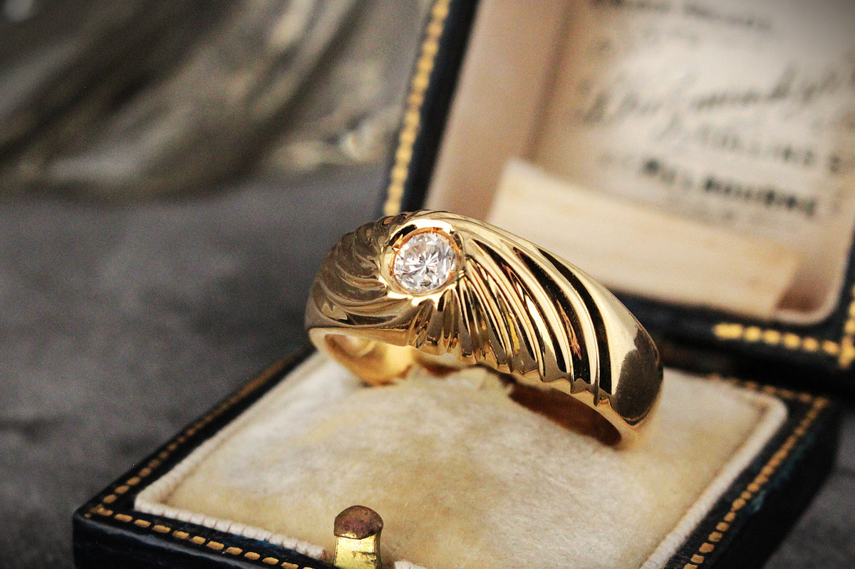 VINTAGE .25ct SOLITAIRE RING 18ct GOLD