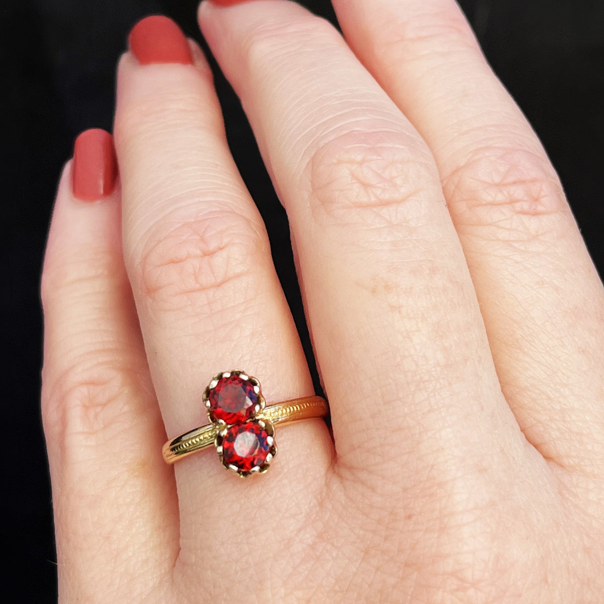 ANTIQUE EDWARDIAN c1915 GARNET ‘TOI ET MOI’ RING 14ct GOLD