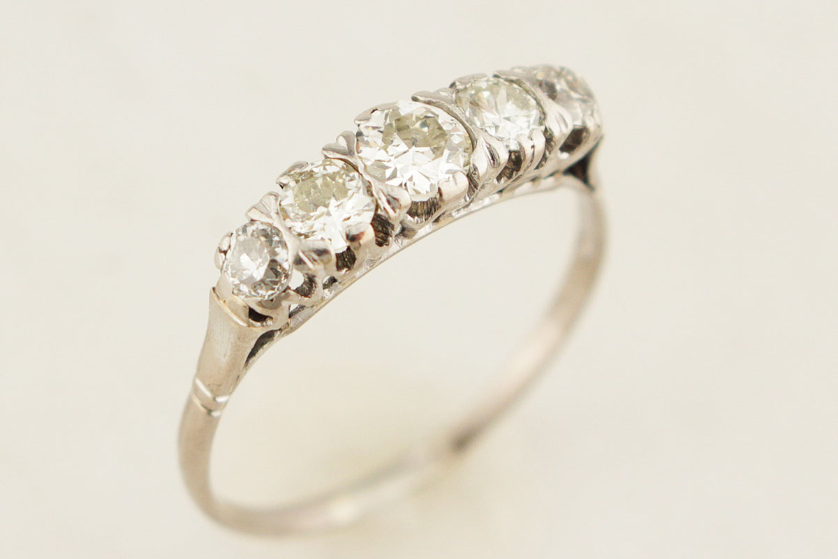 ANTIQUE EDWARDIAN c1915 .70ct FIVE STONE DIAMOND 18ct GOLD