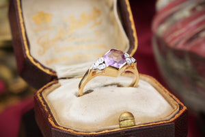 ANTIQUE LATE DECO c1940 AMETHYST & DIAMOND RING ON 18ct YELLOW GOLD & PALLADIUM