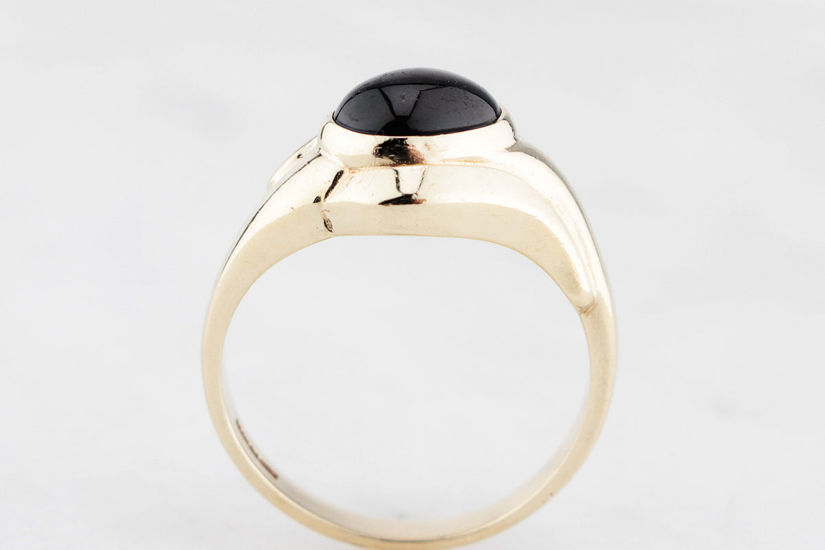 VINTAGE MID-CENTURY CABOCHON GARNET RING 9ct GOLD