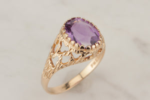 VINTAGE MID CENTURY 1974 AMETHYST COCKTAIL RING ON 9ct YELLOW GOLD