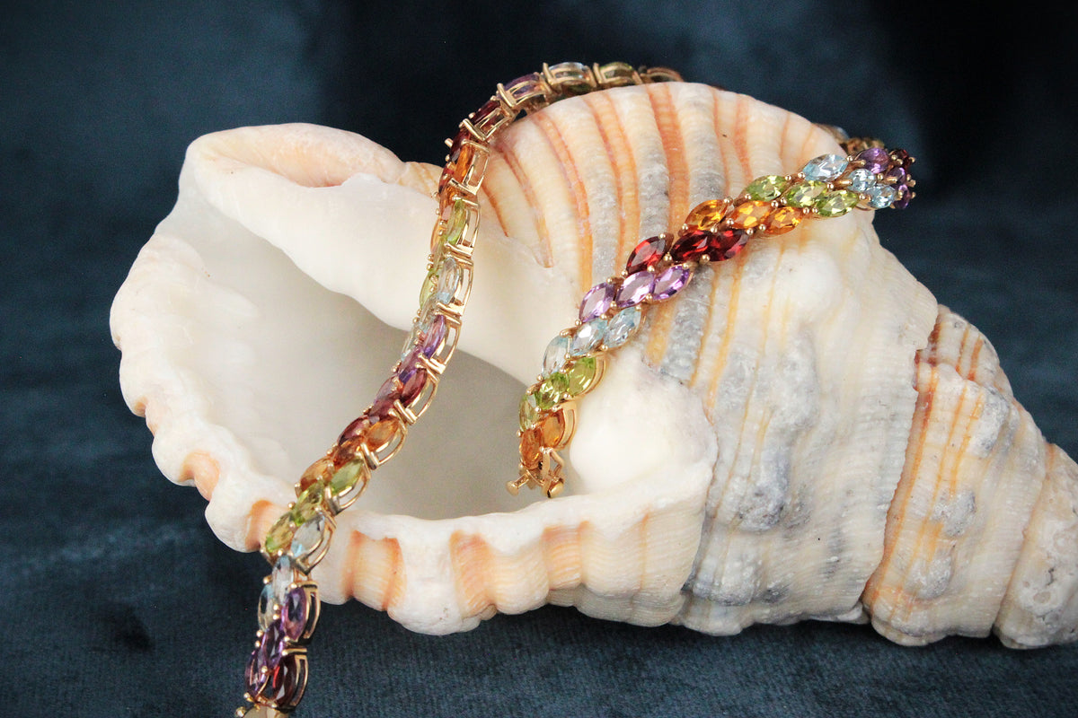 CONTEMPORARY MULTI-GEM BRACELET 9ct GOLD