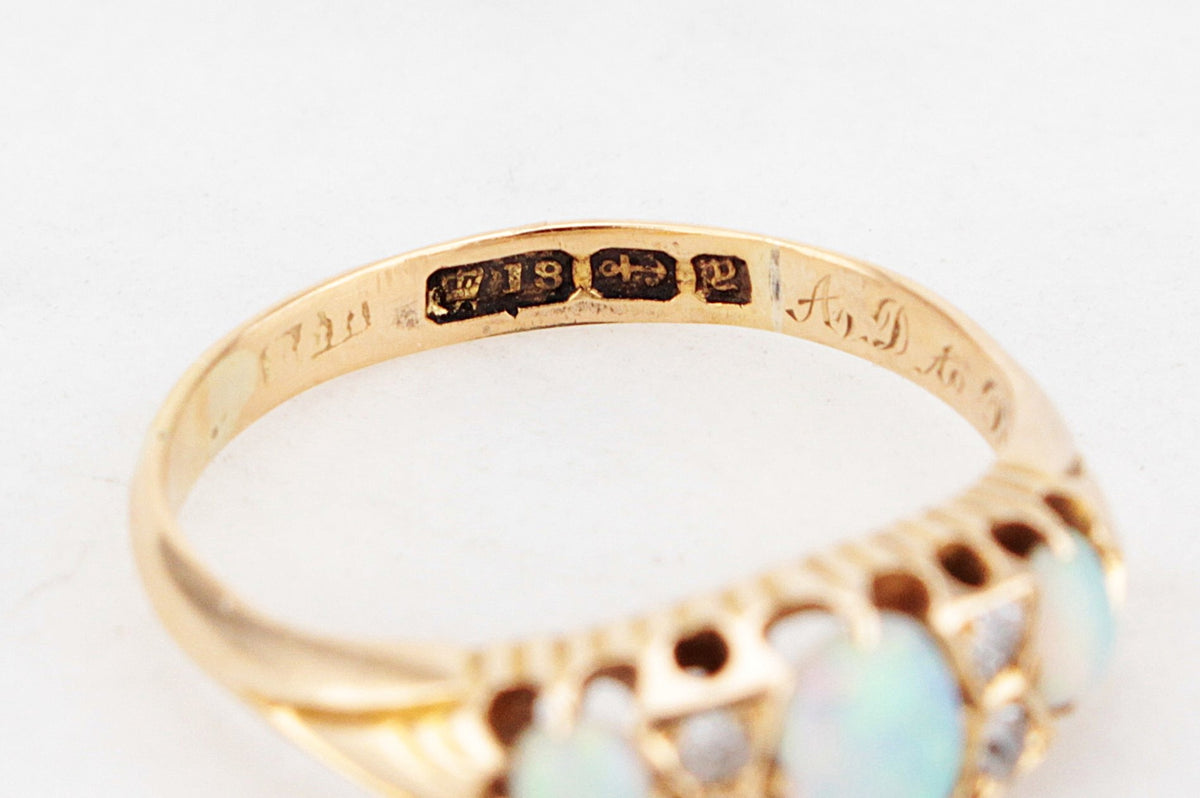 ANTIQUE EDWARDIAN 1909 OPAL &amp; DIAMOND RING 18ct GOLD