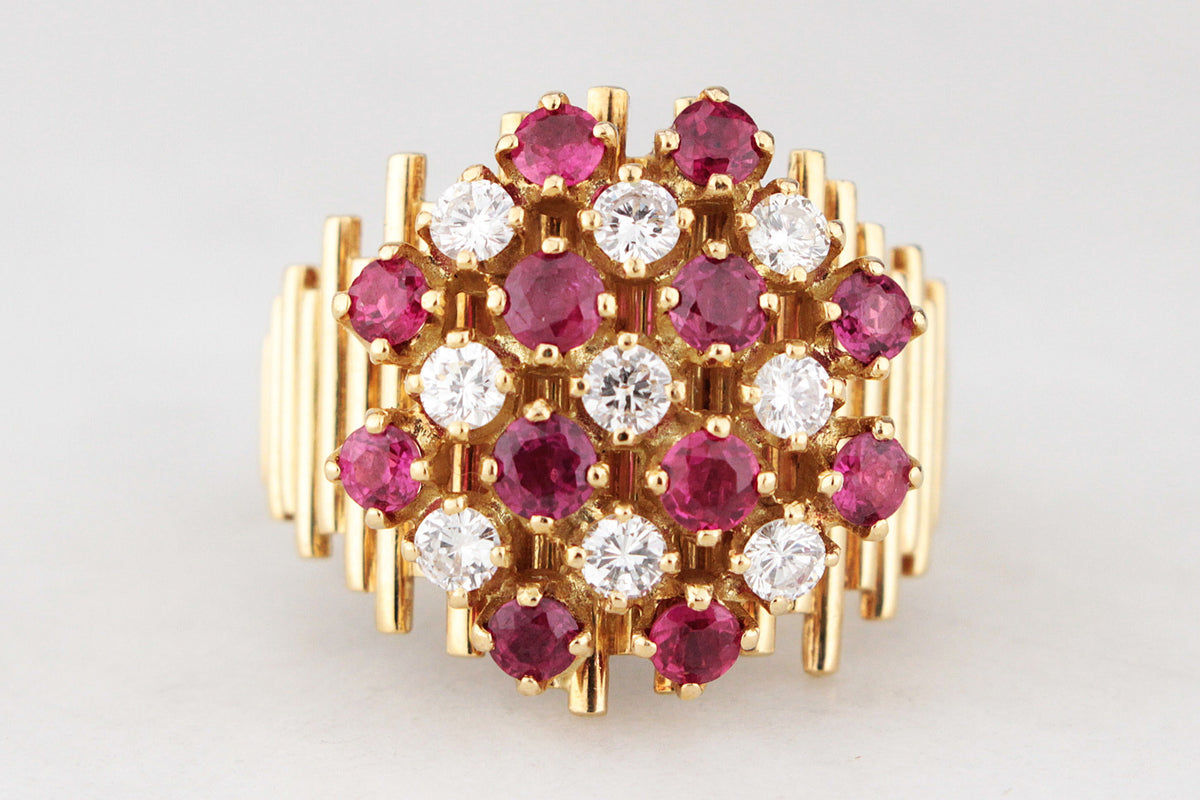 VINTAGE MID-CENTURY 1969 RUBY &amp; DIAMOND RING 18ct GOLD