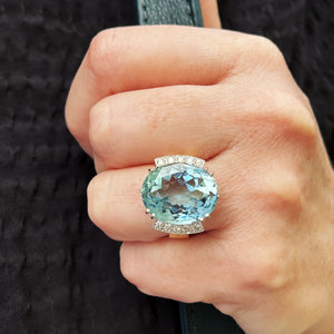 VINTAGE 21ct AQUAMARINE & DIAMOND RING 18ct GOLD