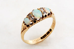 ANTIQUE EDWARDIAN 1909 OPAL & DIAMOND RING 18ct GOLD