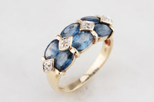 VINTAGE SAPPHIRE & DIAMOND RING 9ct GOLD