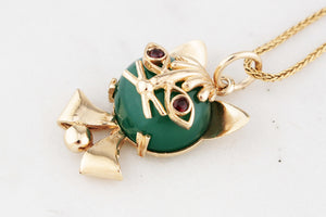 RETRO 1970’s CHRYSOPRASE & GARNET CAT PENDANT 9ct GOLD