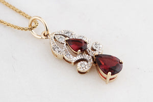 VINTAGE GARNET & DIAMOND PENDANT 9ct GOLD