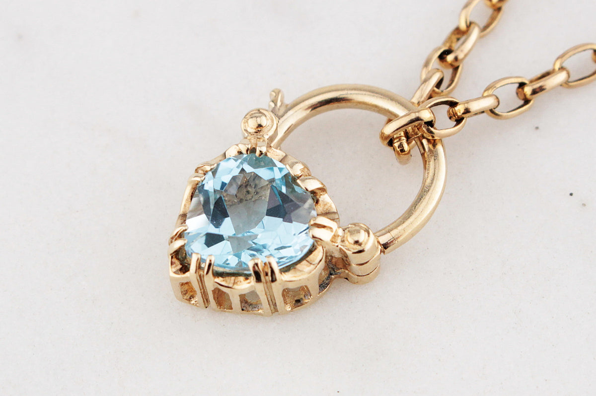 VINTAGE TOPAZ HEART PADLOCK PENDANT 9ct GOLD