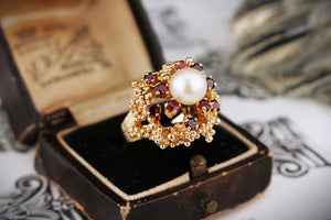 VINTAGE MID CENTURY c1960 PEARL & GARNET RING 9ct GOLD