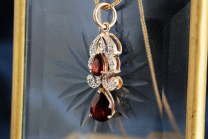 VINTAGE GARNET & DIAMOND PENDANT 9ct GOLD