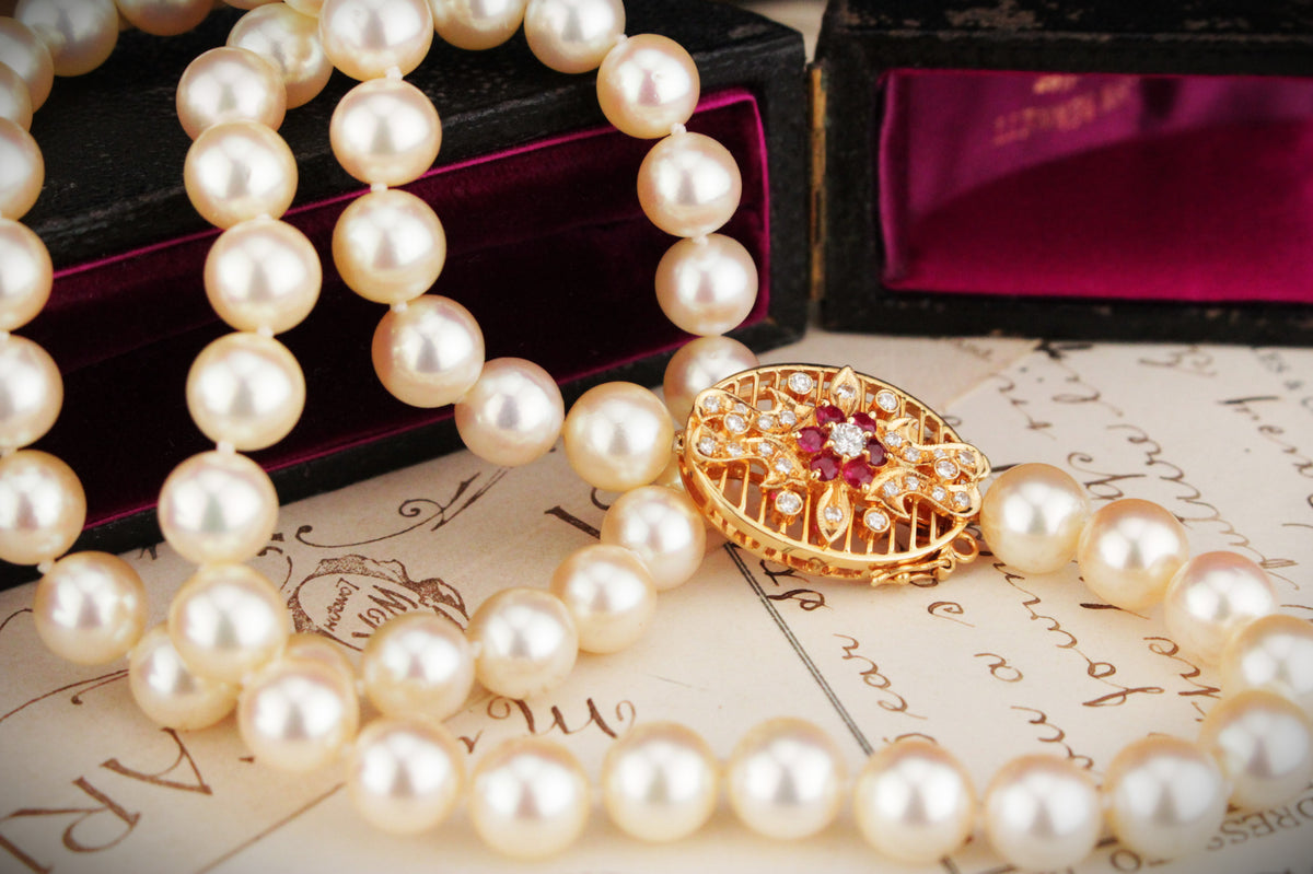 VINTAGE c1940 RUBY DIAMOND &amp; PEARL SINGLE STRAND 18ct GOLD