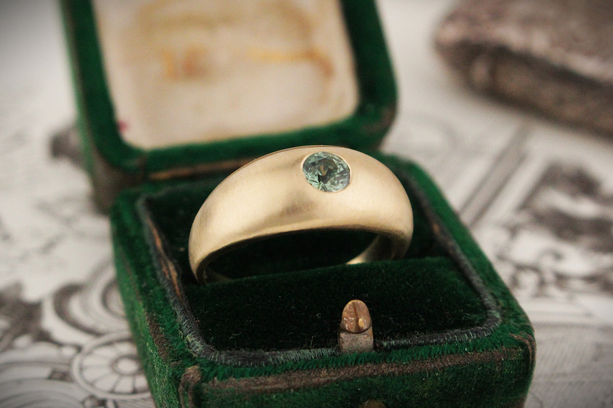 R&amp;V BESPOKE FLUSH SET SAPPHIRE RING 9ct GOLD