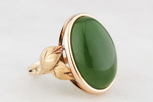 VINTAGE 1940’s NEPHRITE JADE COCKTAIL RING 9ct GOLD