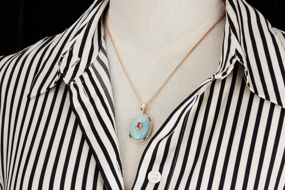 COMPTEMPORARY JADE MORGANITE &amp; DIAMOND ENHANCER &amp; CHAIN 9ct GOLD