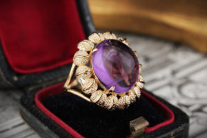 RETRO MID-CENTURY CABOCHON AMETHYST RING 18ct GOLD