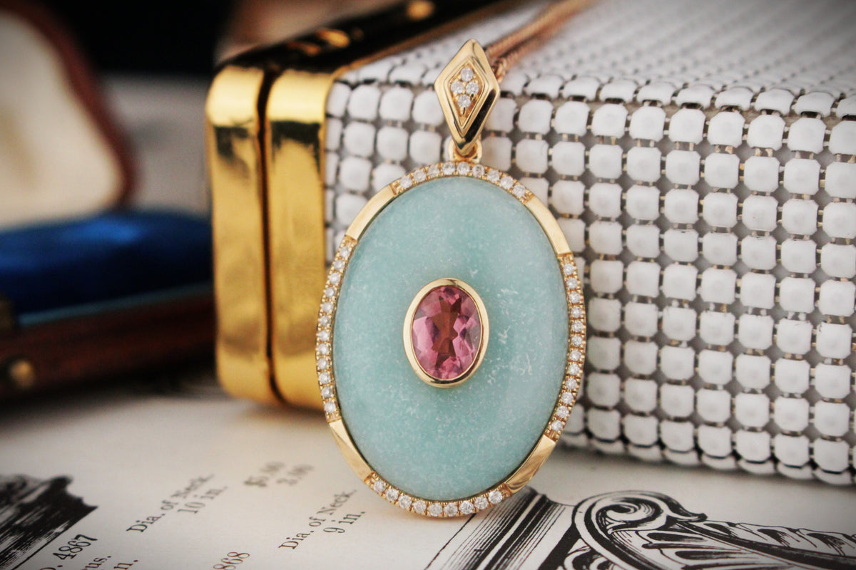 COMPTEMPORARY JADE MORGANITE &amp; DIAMOND ENHANCER &amp; CHAIN 9ct GOLD