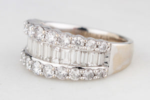 CONTEMPORARY 2ct DIAMOND RING 14ct WHITE GOLD