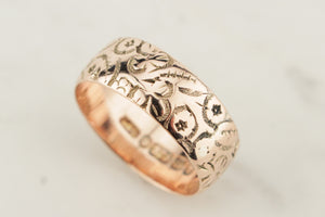 ANTIQUE VICTORIAN 1882 9ct GOLD FLORAL ETCHED BAND