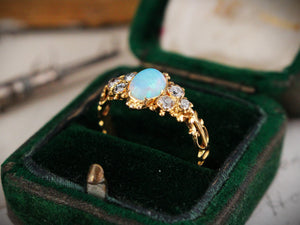 ANTIQUE GEORGIAN OPAL & DIAMOND RING 18ct YELLOW GOLD