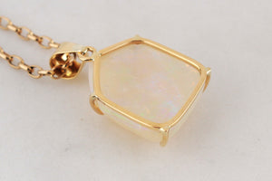 CONTEMPORARY SOLID FREE FORM OPAL PENDANT 18ct GOLD
