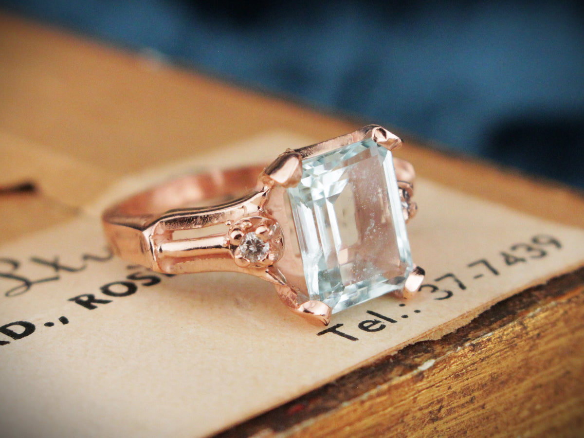 MID CENTURY AQUAMARINE &amp; DIAMOND RING 10ct ROSE GOLD