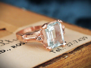 MID CENTURY AQUAMARINE & DIAMOND RING 10ct ROSE GOLD