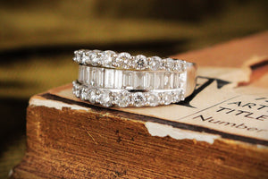 CONTEMPORARY 2ct DIAMOND RING 14ct WHITE GOLD