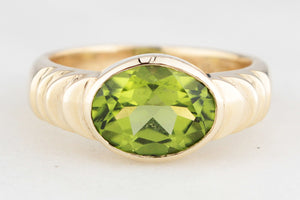 BESPOKE PERIDOT RING 9ct GOLD