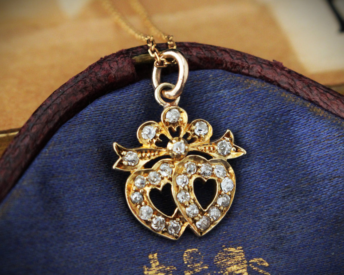 ANTIQUE EDWARDIAN DIAMOND DOUBLE HEART PENDANT 15ct GOLD