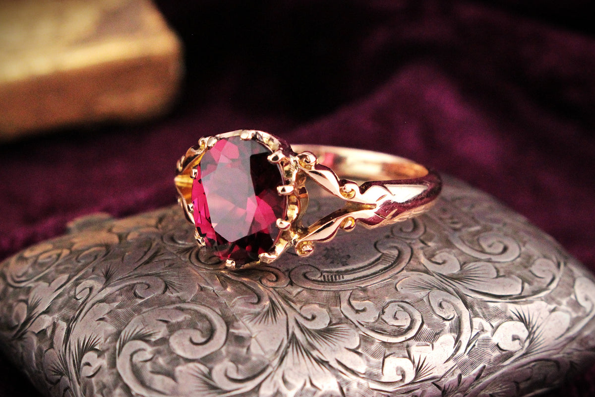ANTIQUE VICTORIAN RHODOLITE GARNET RING 9ct GOLD