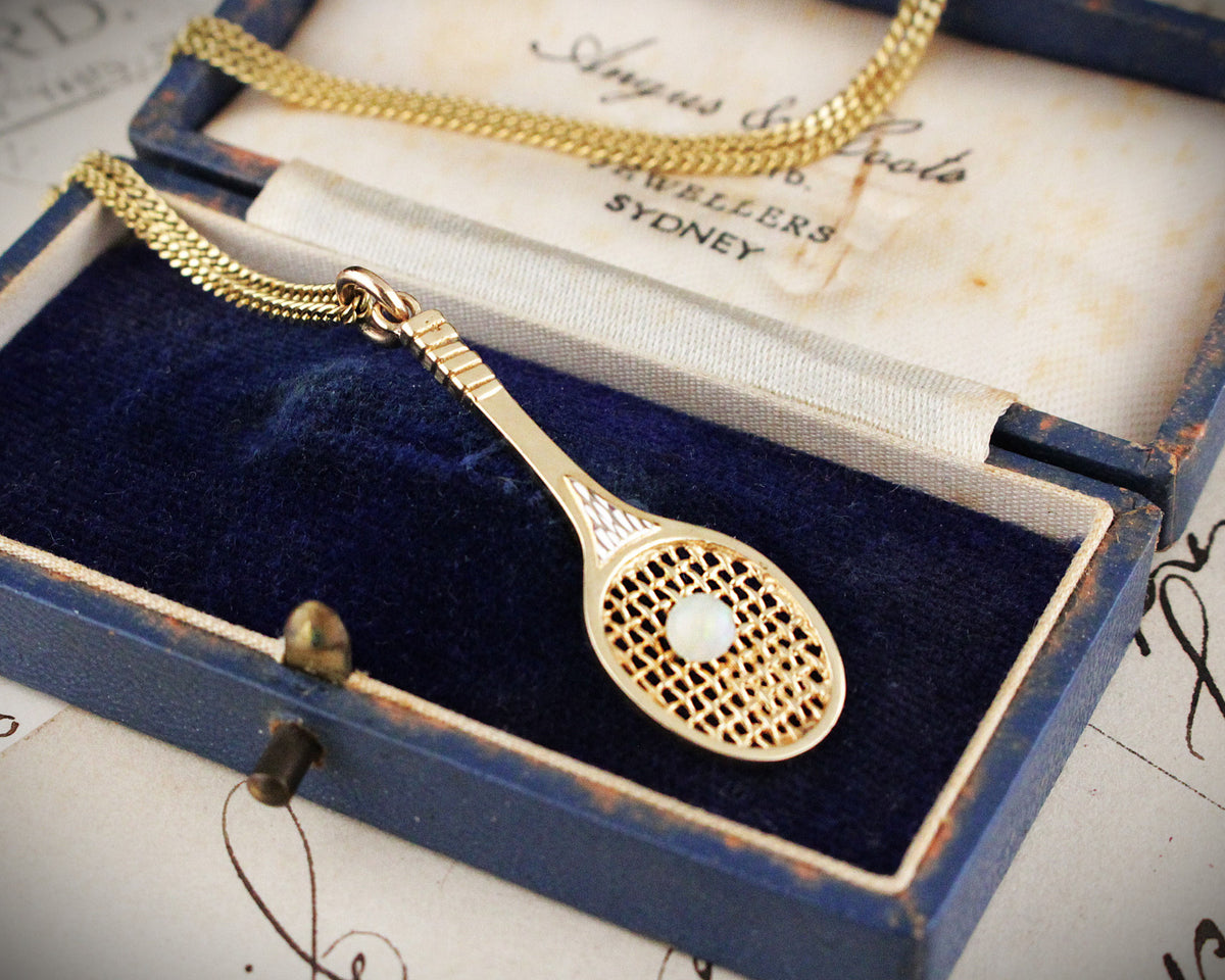 RETRO SOLID OPAL TENNIS RACKET PENDANT 9ct GOLD
