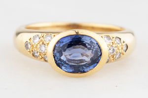 VINTAGE 2ct CEYLON SAPPHIRE AND DIAMOND RING 18ct GOLD