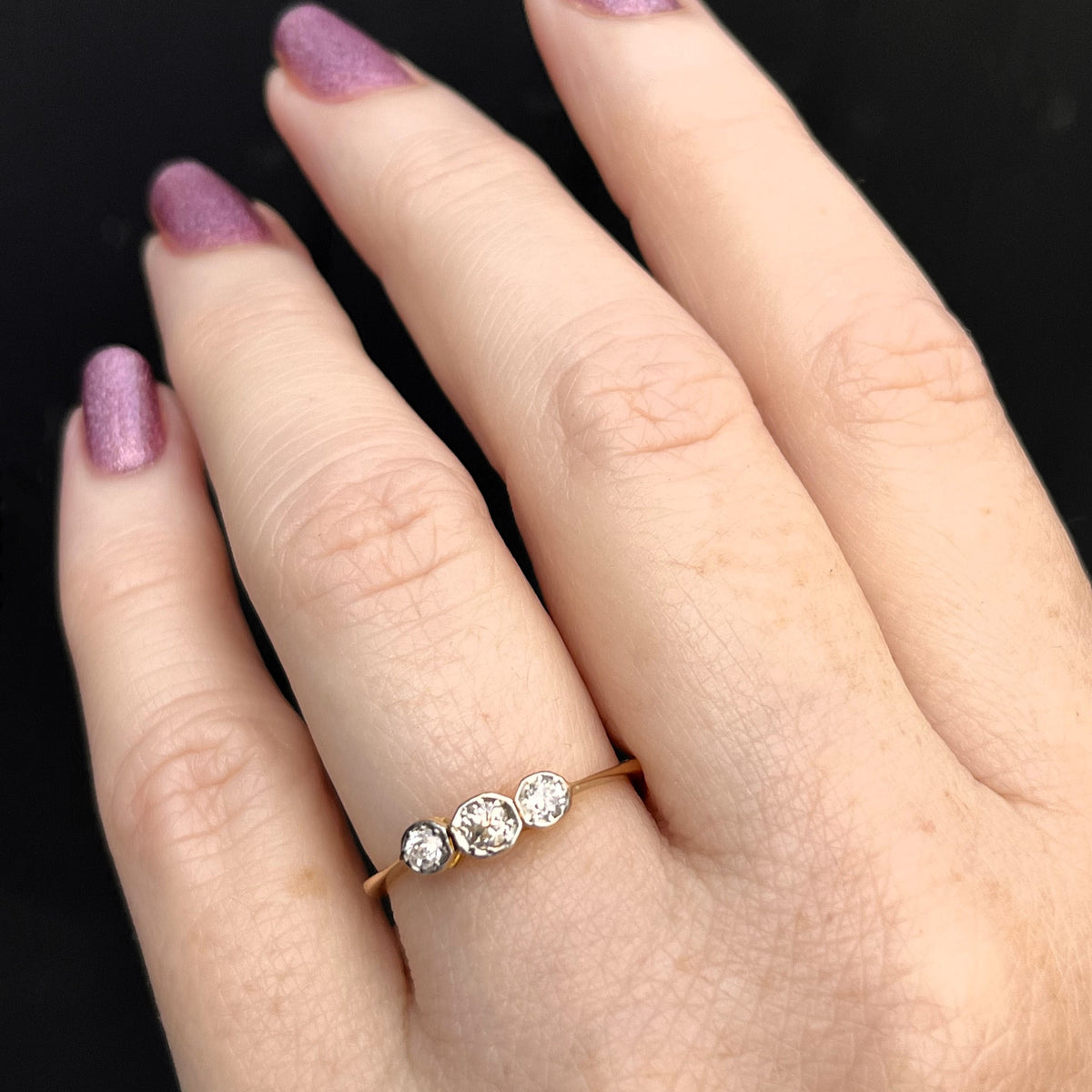 ANTIQUE EDWARDIAN c1910 DIAMOND TRILOGY RING 18ct YELLOW GOLD