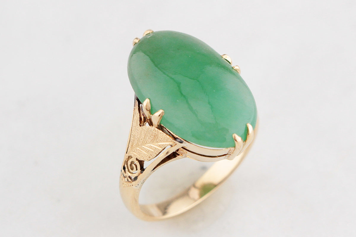 VINTAGE 1940’s JADE COCKTAIL RING 14ct GOLD