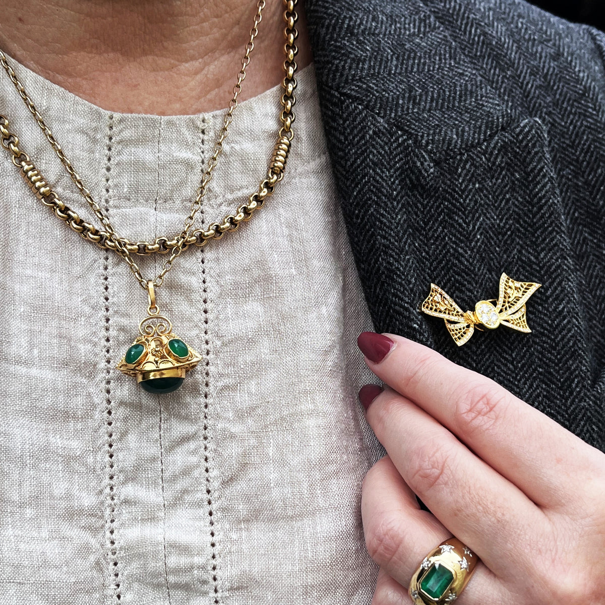 ANTIQUE VICTORIAN CHALCEDONY PENDANT 18ct GOLD