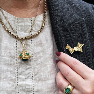 ANTIQUE VICTORIAN CHALCEDONY PENDANT 18ct GOLD