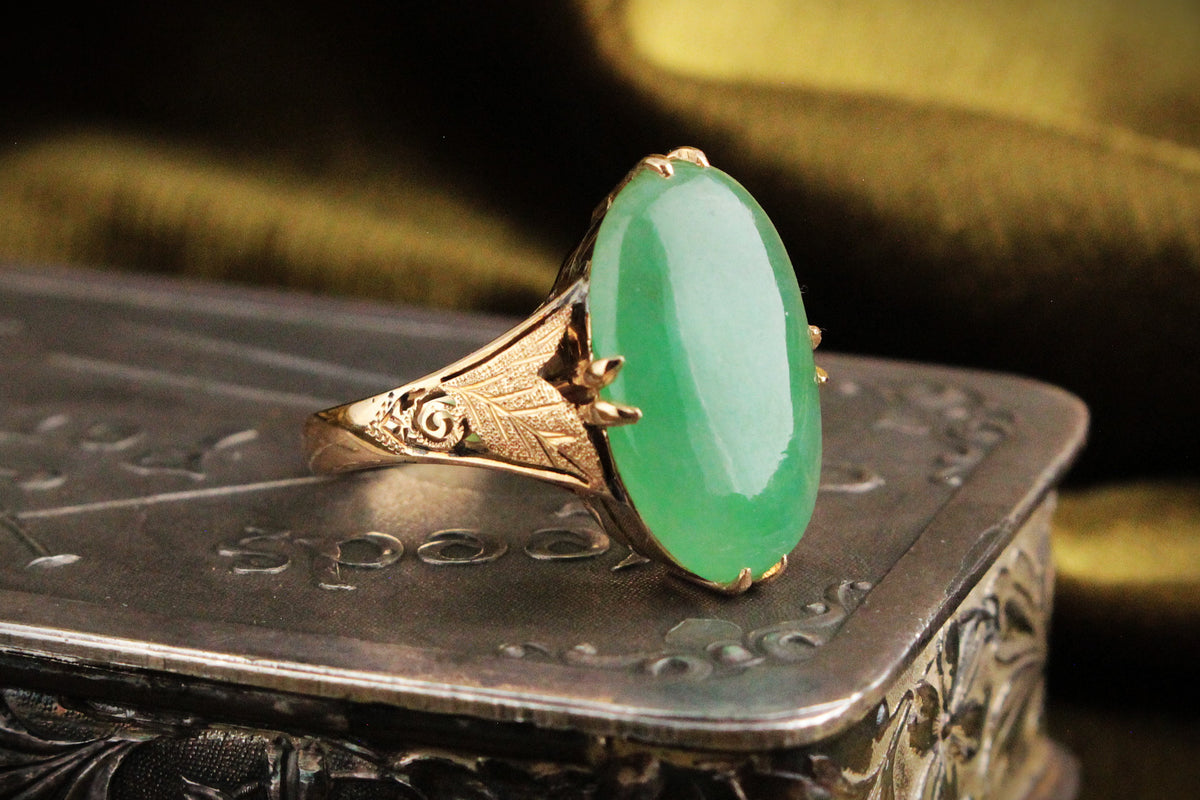 VINTAGE 1940’s JADE COCKTAIL RING 14ct GOLD