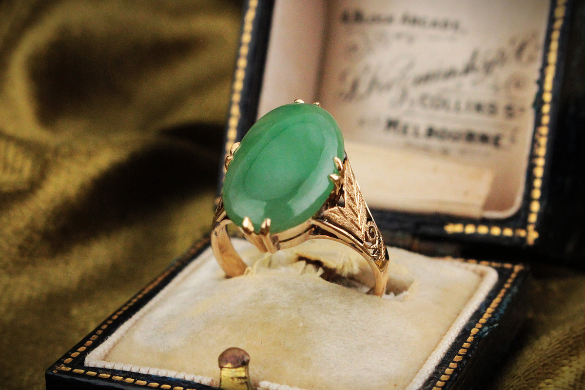 VINTAGE 1940’s JADE COCKTAIL RING 14ct GOLD