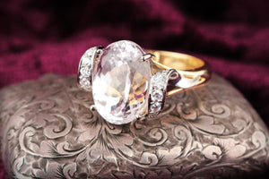 VINTAGE 7.90ct KUNZITE & DIAMOND RING 18ct GOLD