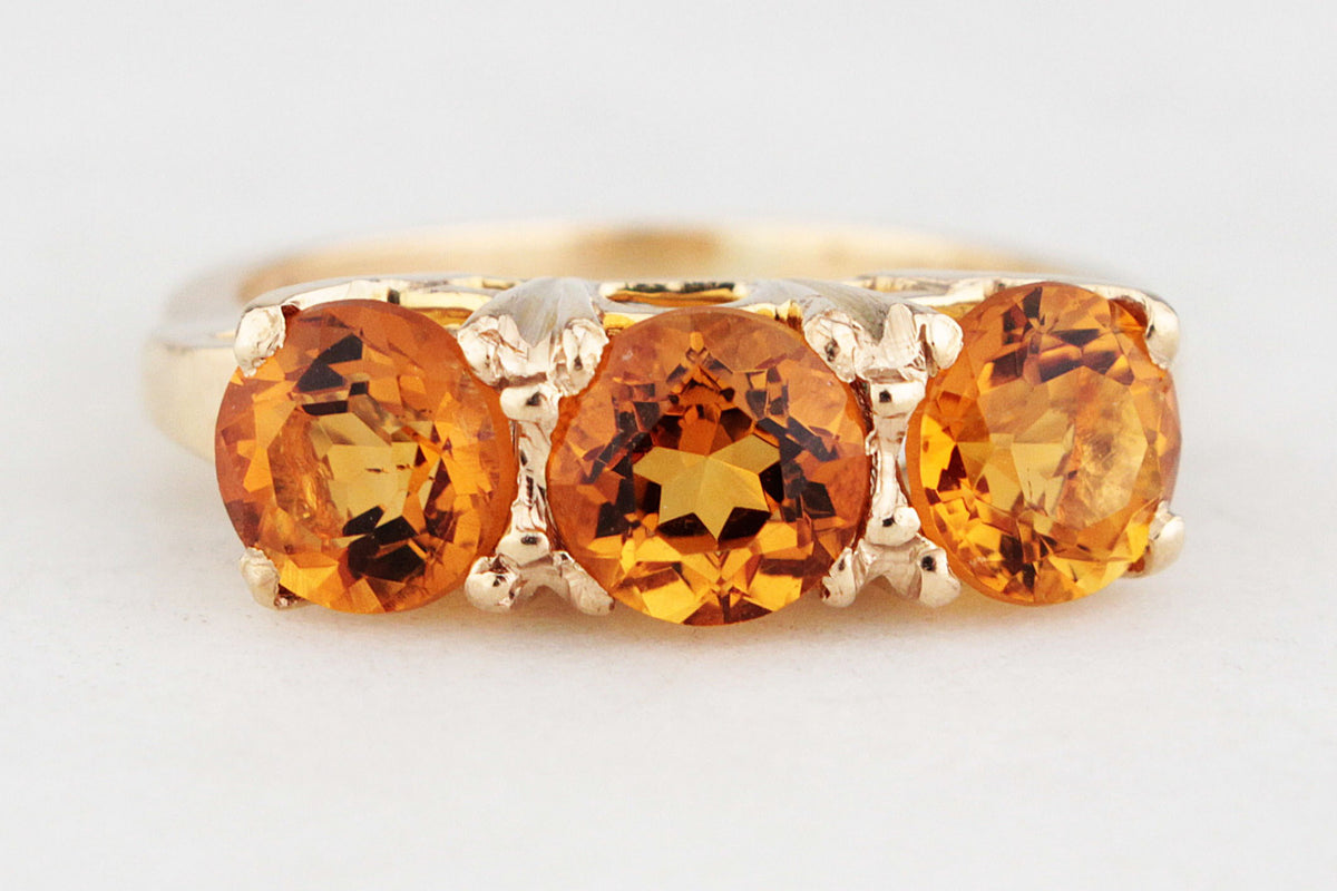 RETRO CITRINE TRILOGY RING 10ct GOLD
