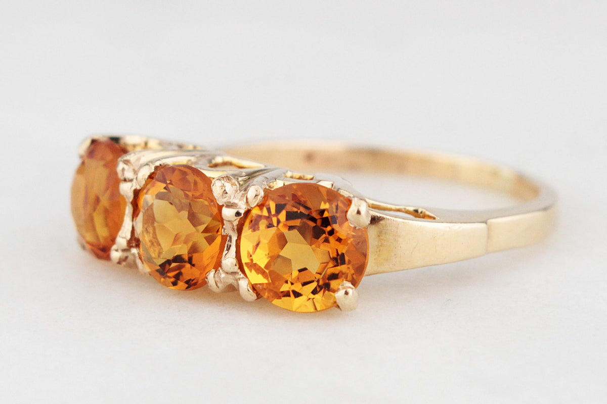 RETRO CITRINE TRILOGY RING 10ct GOLD