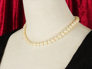 VINTAGE SINGLE STRAND PEARL NECKLACE 14ct GOLD