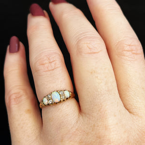 ANTIQUE EDWARDIAN 1909 OPAL & DIAMOND RING 18ct GOLD