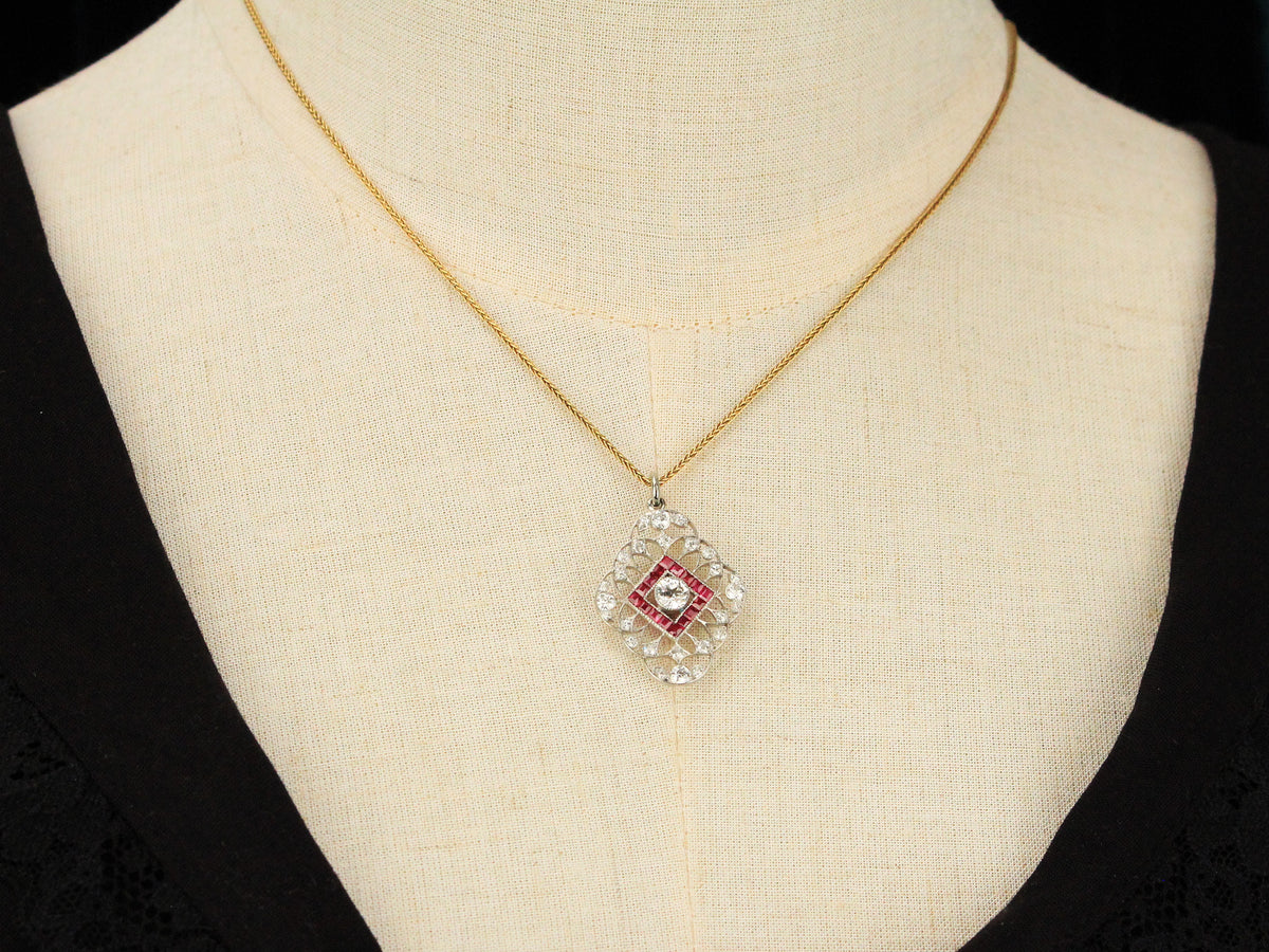 ANTIQUE EDWARDIAN PLATINUM DIAMOND &amp; RUBY PENDANT