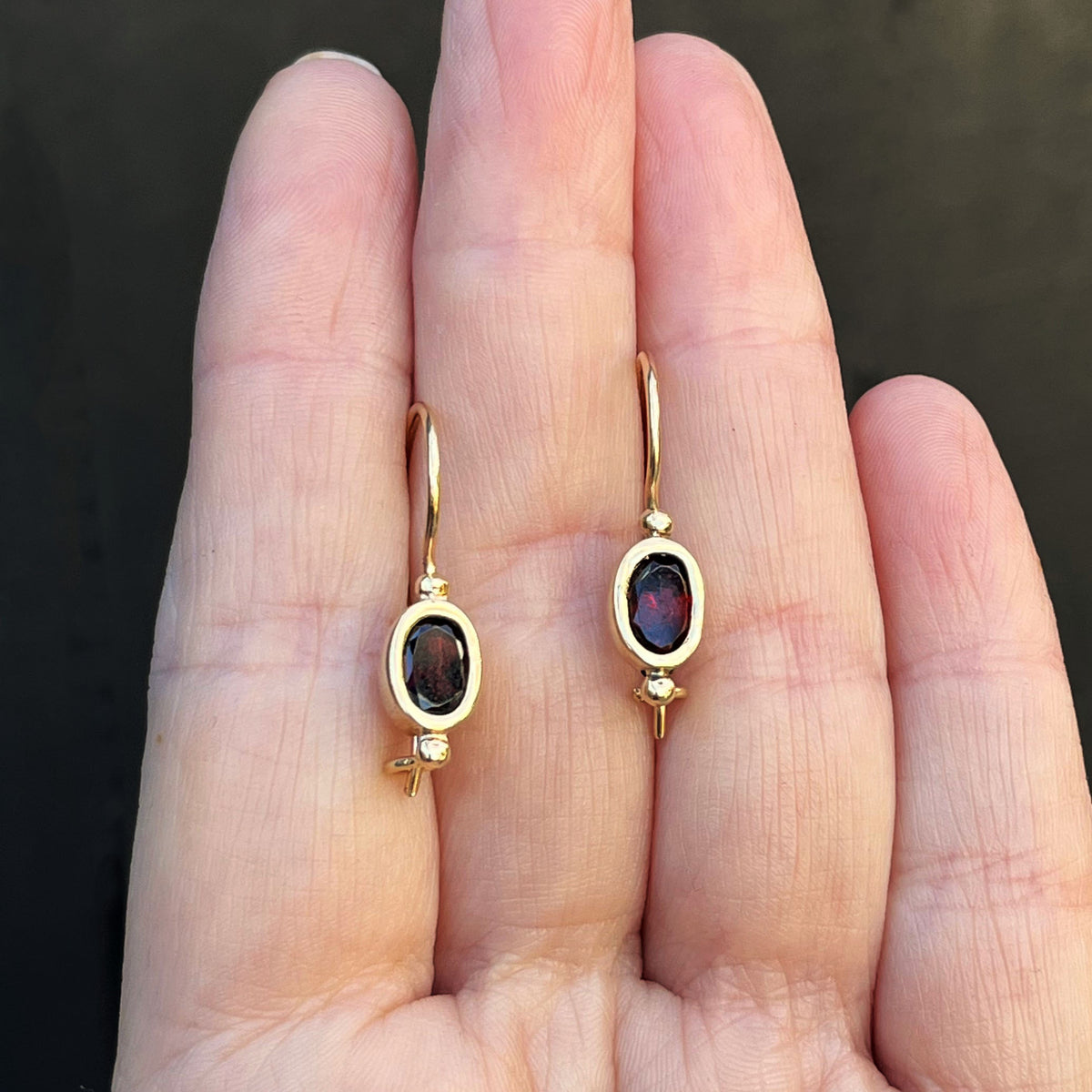 MODERN GARNET EARRINGS 9ct YELLOW GOLD