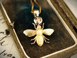 ANTIQUE BEE & COGNAC DIAMOND PENDANT 9ct GOLD