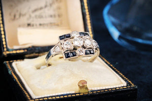 ANTQIUE ART DECO c1920 PLATINUM DIAMOND & SAPPHIRE RING